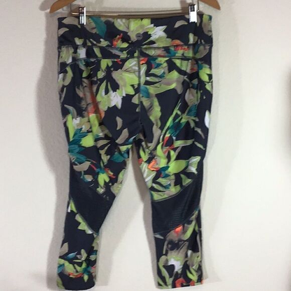 🦩Avia Women’s Pants Workout Capri Tropical Floral Pattern Pull On Leggings Sz L - Picture 6 of 13